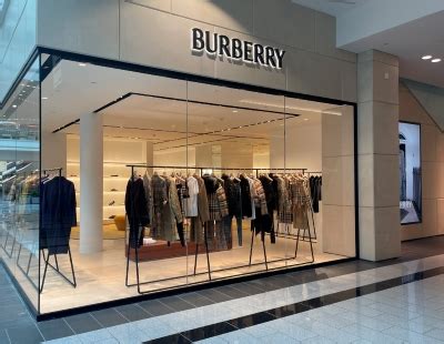 burberry brit store roosevelt field mall|Burberry at Roosevelt Field® .